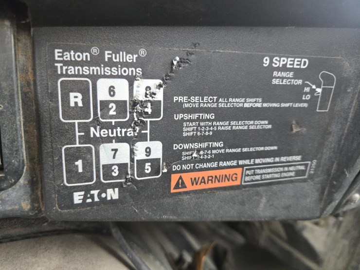 2000-international-8100-image-21