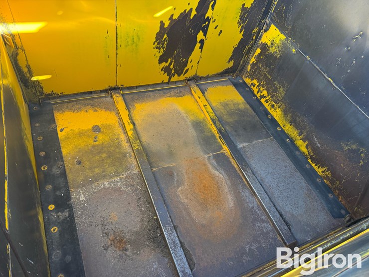 field-queen-inc-1408-forage-dump-wagon-image-17