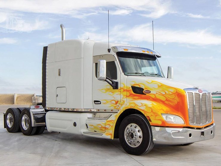 2016-peterbilt-579-image-1