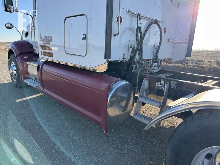 2014-peterbilt-386-image-15