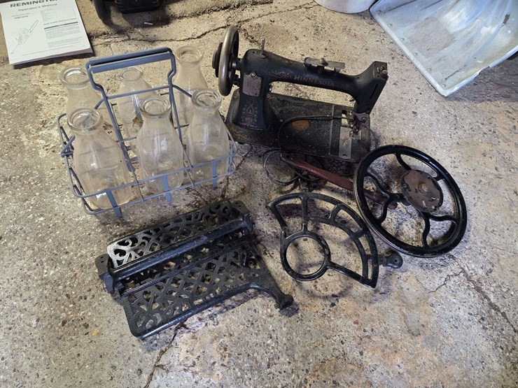 milk-carrier-with-6-glass-bottles,-minnesota-sewing-machine-w/misc-parts-image-1