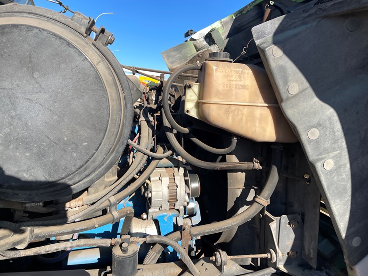 international-4700-image-32