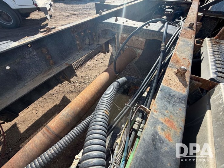 1997-volvo-f16-image-40