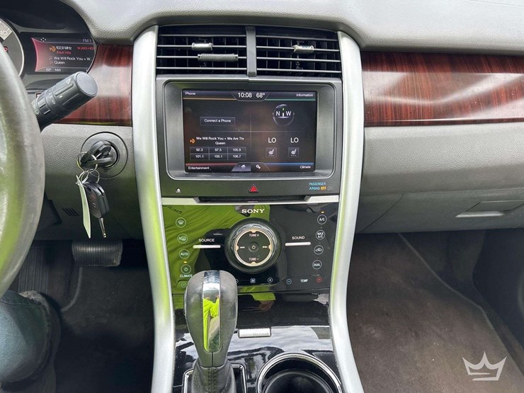 2014-ford-edge-image-15