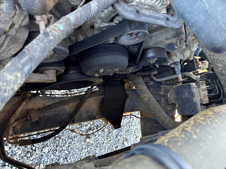 2010-ford-f150-xlt-image-50