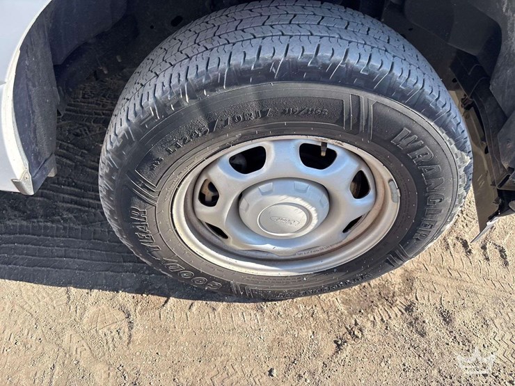 2018-ford-f-150-4x4-crew-cab-pickup-truck-image-24