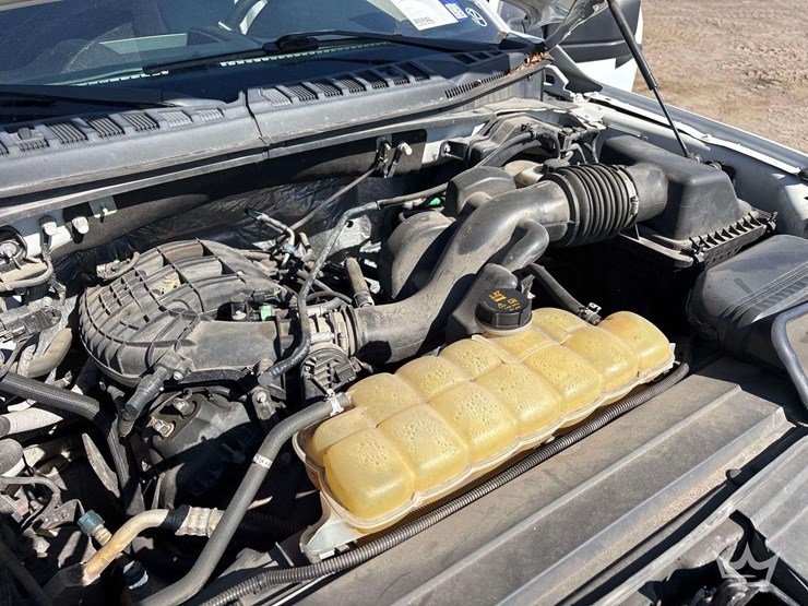 2017-ford-f150-image-11