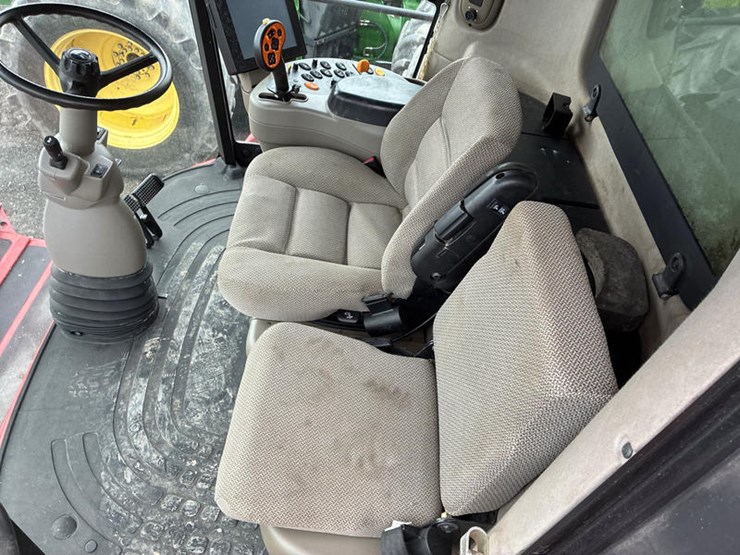 case-ih-8120-image-28