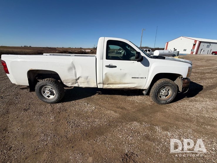 chevrolet-2500hd-image-7