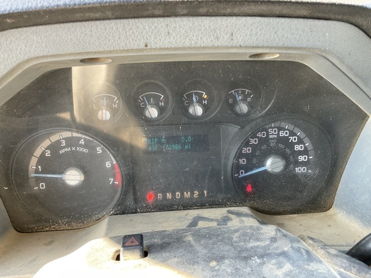 2011-ford-f350-image-8