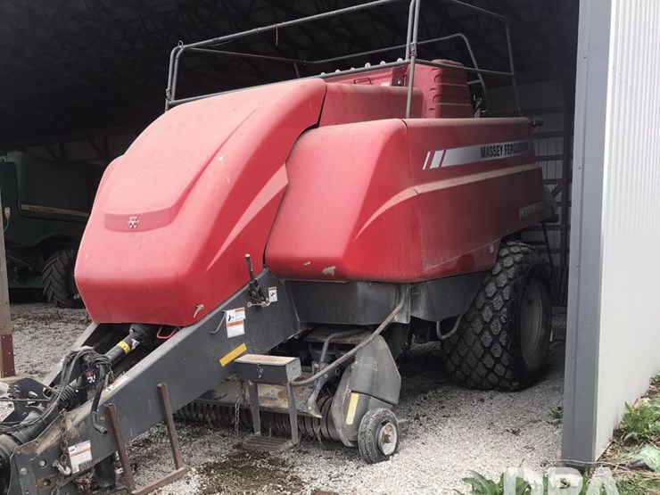 2011-massey-ferguson-2190-image-2