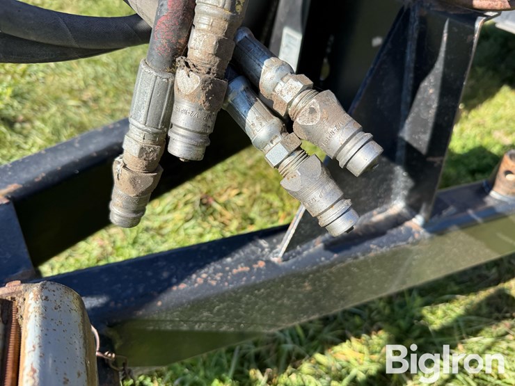 meyer’s-equipment-manufacturing-corp-2550-manure-spreader-image-12