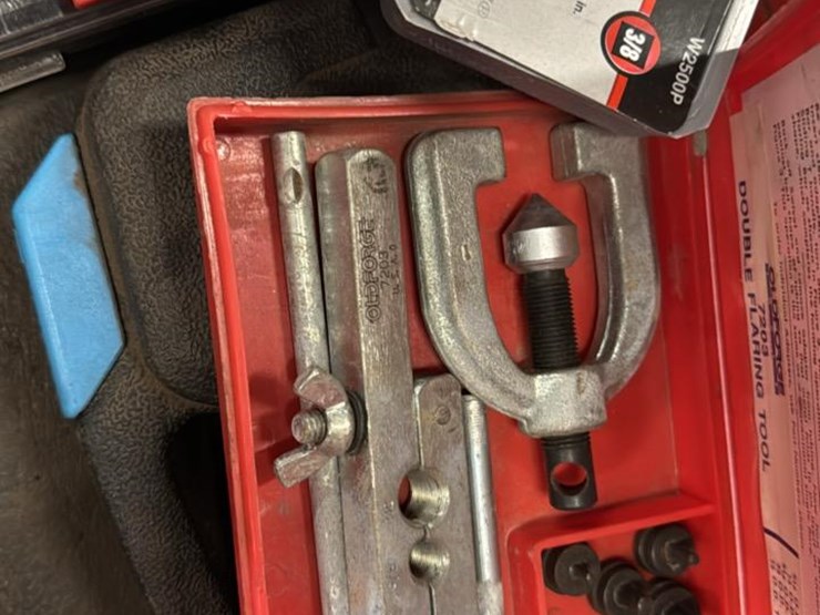 #160-•-snapon-tool-box*-image-14