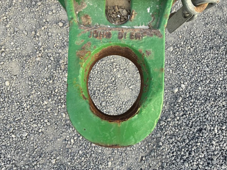 john-deere-2210-image-10