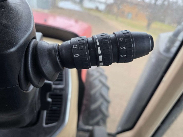 2020-magnum-250-image-58