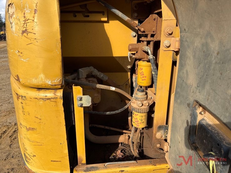 caterpillar-307d-image-6