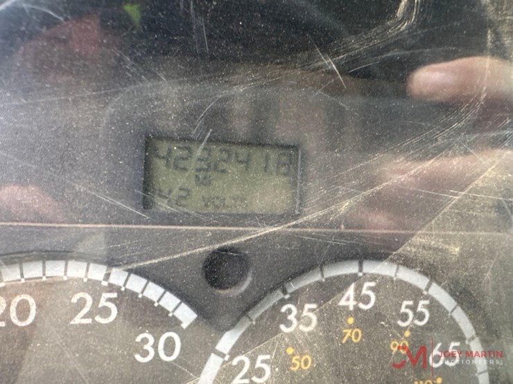 2007-sterling-water-truck-image-27