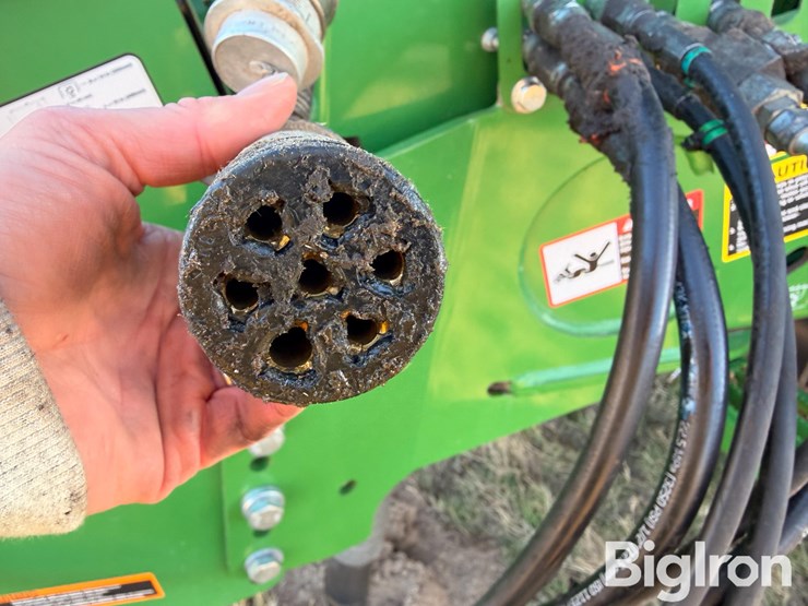 2019-john-deere-l341np-large-square-baler-image-12