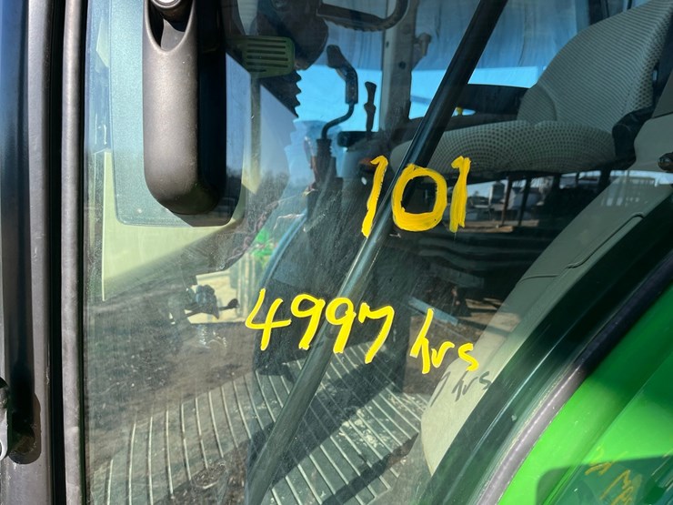 john-deere-5.5-image-21