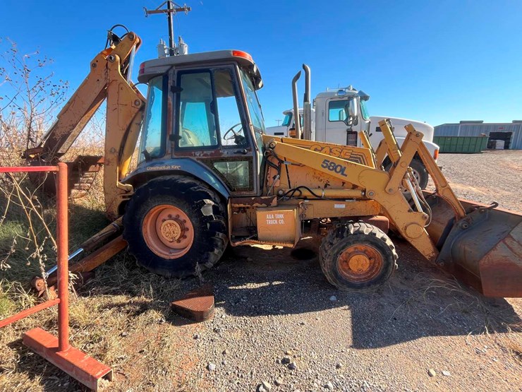 1999-case-580l-image-3