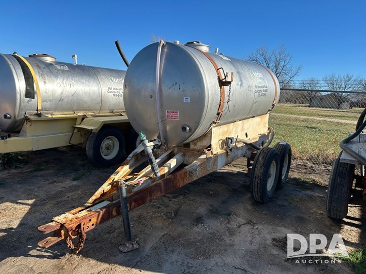 liquid-nurse-trailer-(cp1353,-tank-2112)-image-1