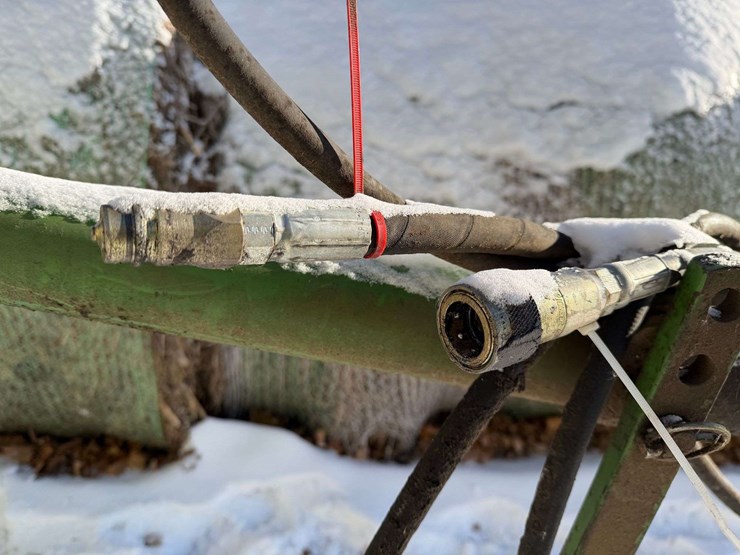 john-deere-148-image-9