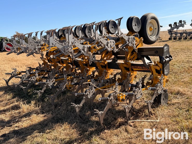 accura-flow-7530-12r30-danish-tine-cultivator-image-5