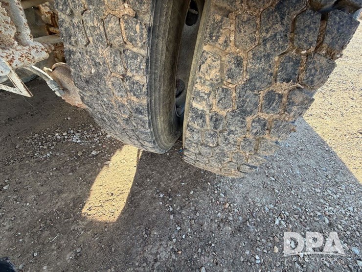 1997-volvo-f16-image-21