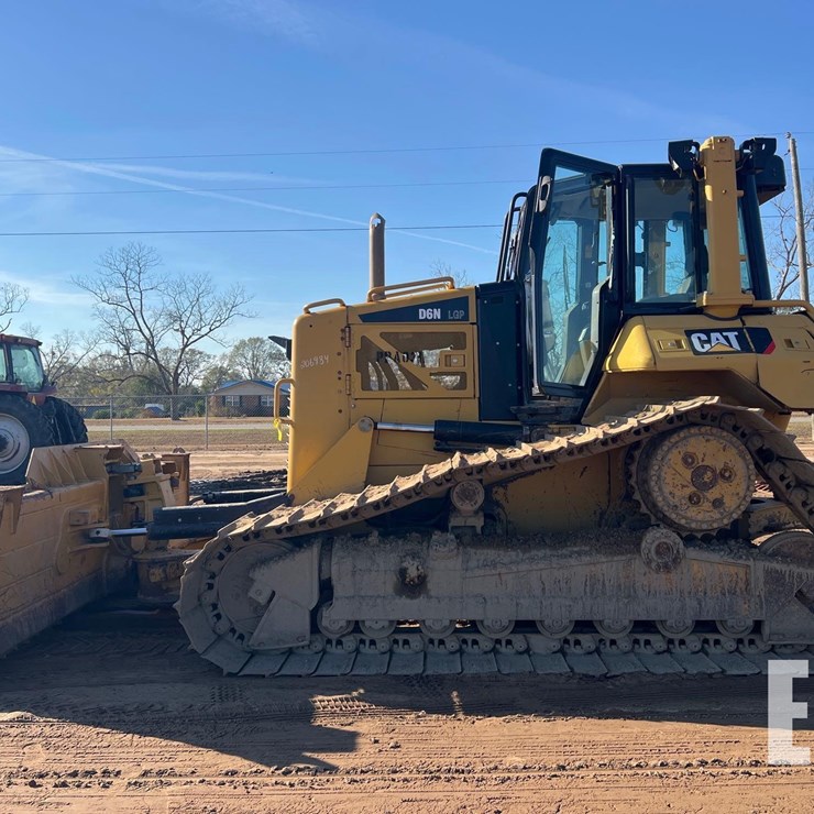 CATERPILLAR D6N LGP