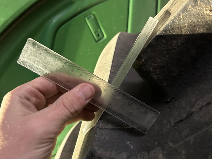 2022-john-deere-9r-590-image-18