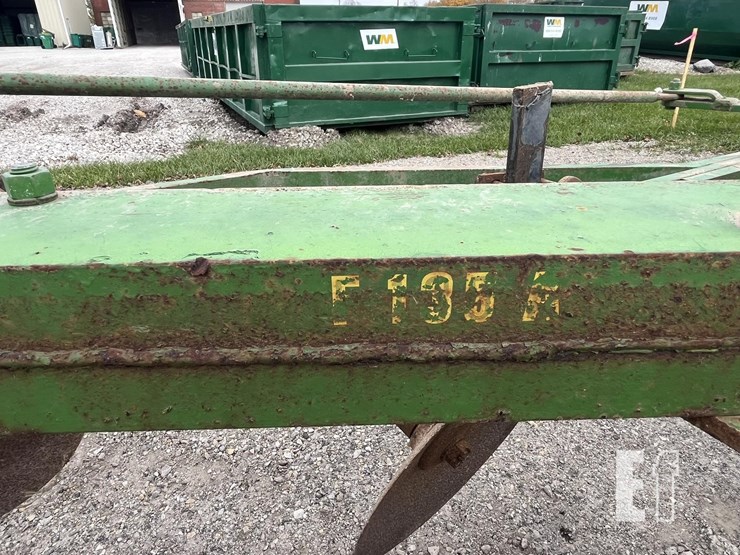 john-deere-100-image-13