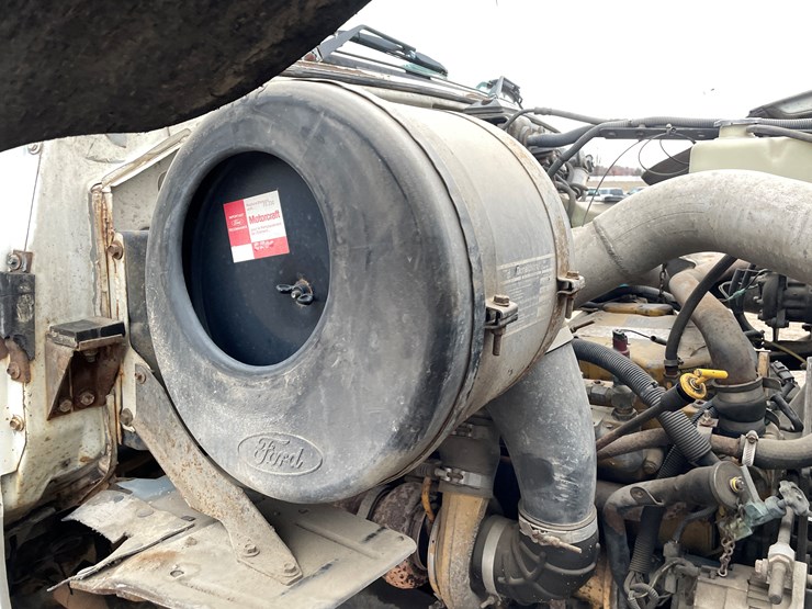 ford-lt9000-image-48