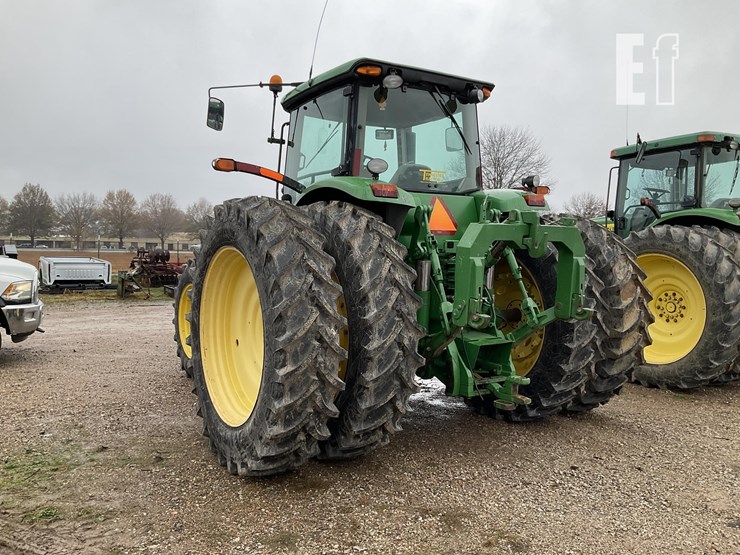 john-deere-8230-image-3