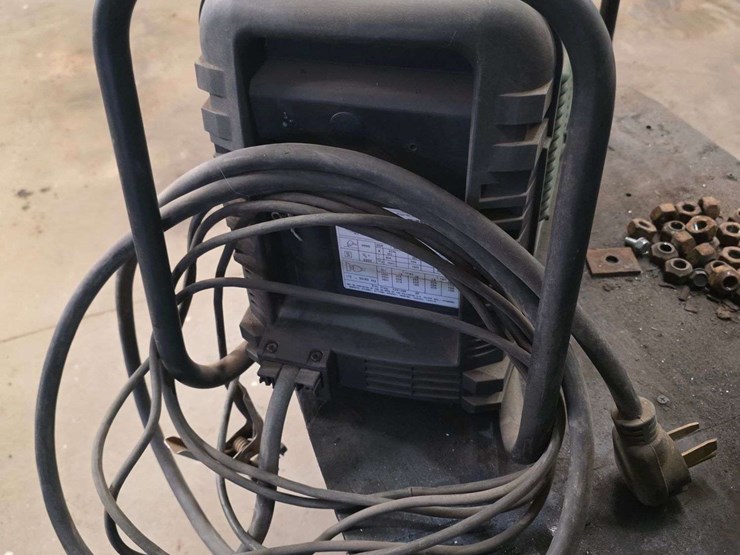 victor-thermal-dynamics-plasma-cutter,-model:-cutmaster-52-image-4