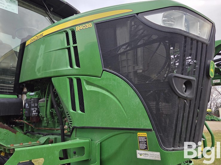 john-deere-r4038-image-13