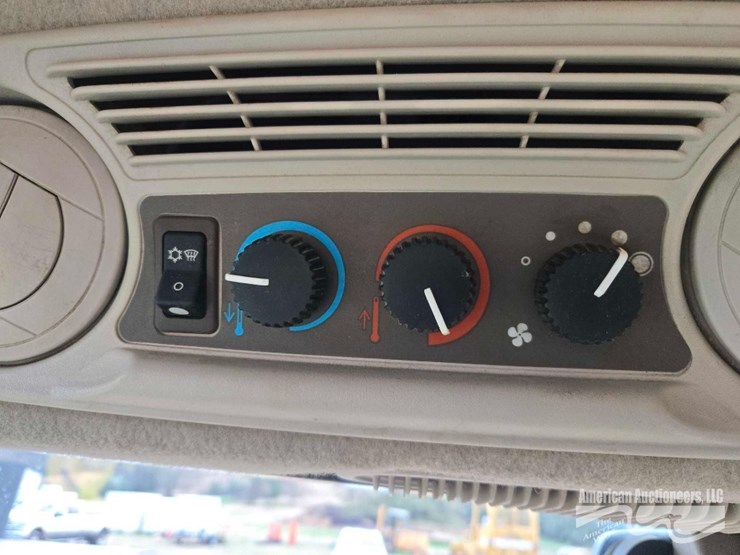 john-deere-5085m-image-20