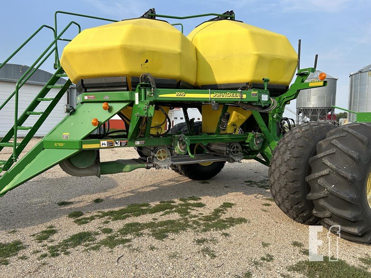 john-deere-1890-image-3