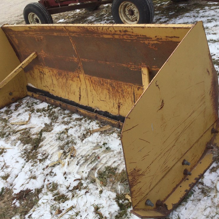 #4577 • Quick Attach Snow Pusher