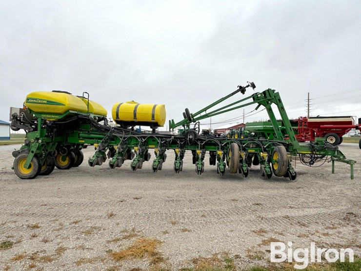 2012-john-deere-1770nt-ccs-image-4