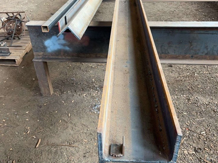 group-of-angle-steel-image-1