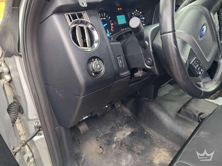 2017-ford-expedition-image-19