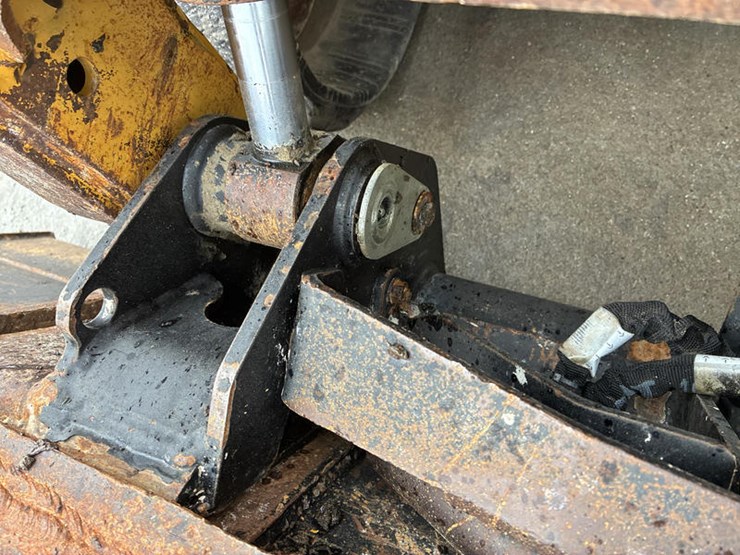 caterpillar-279c2-image-16