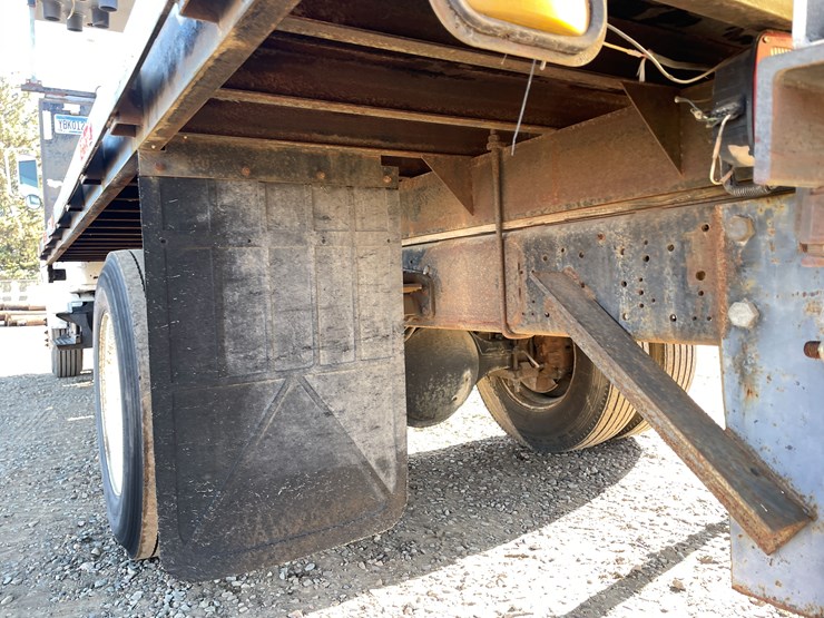 international-4700-image-15