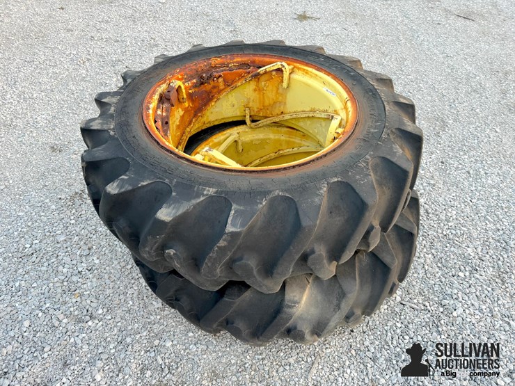 13.6-28-tires-on-rims-image-1