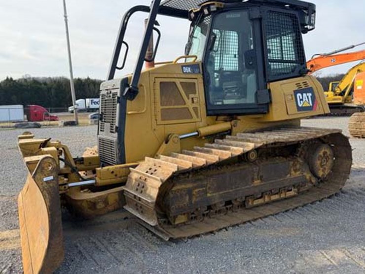 2007-caterpillar-d6k-lgp-image-1