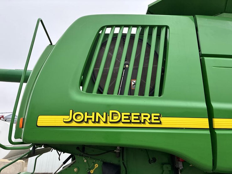 john-deere-9560-image-11
