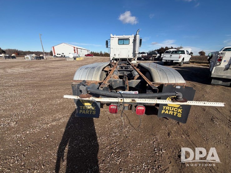 1997-volvo-f16-image-12