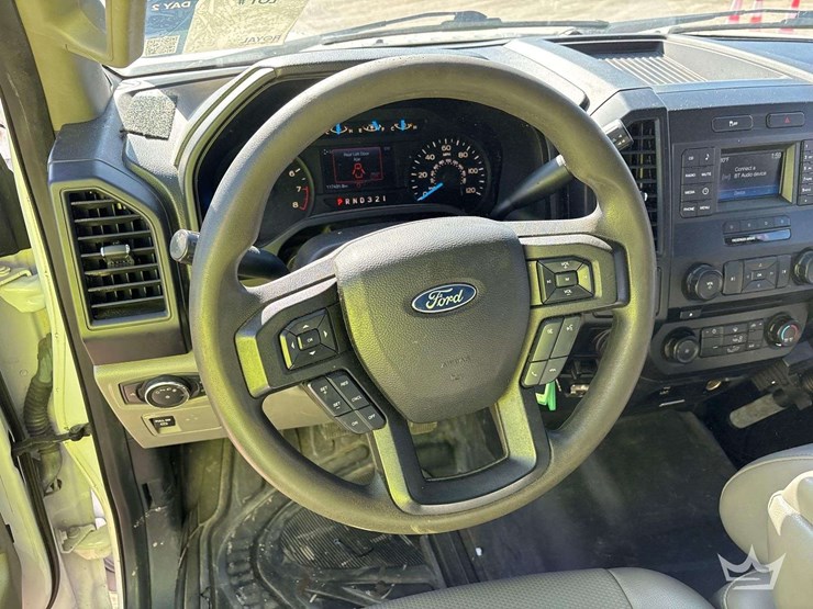 2017-ford-f150-image-17