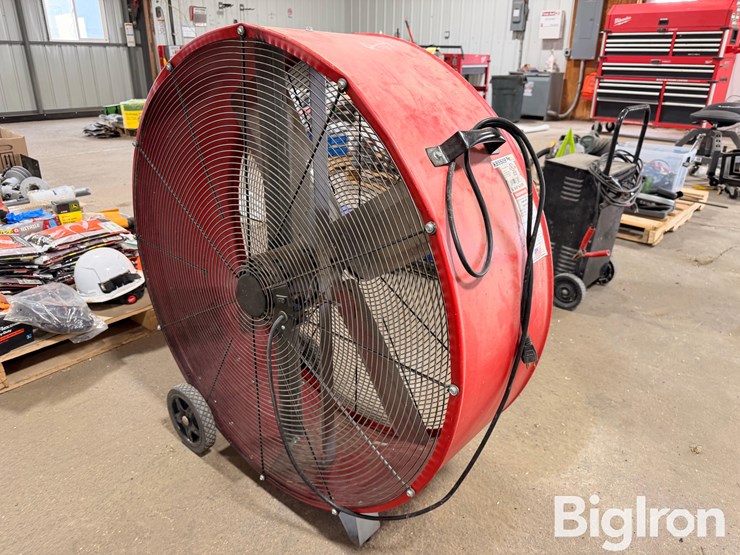 black-diamond-portable-electric-fan-image-3