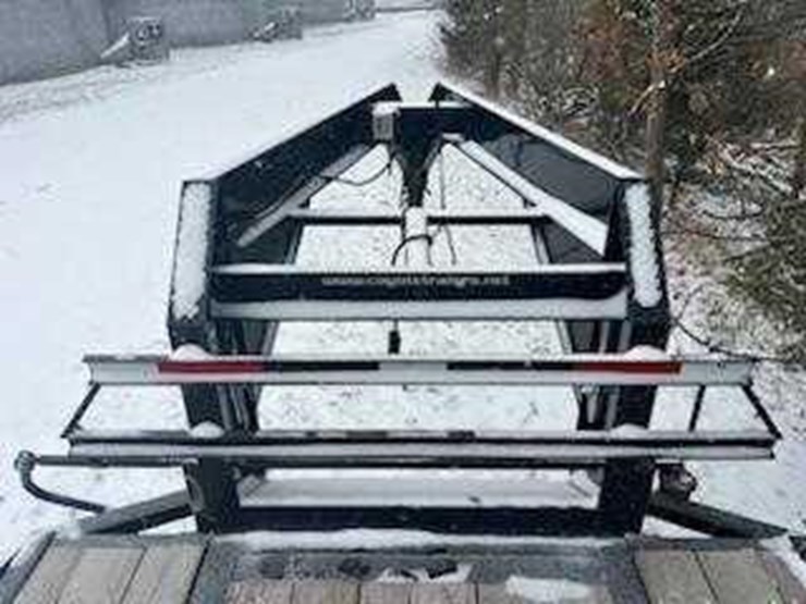 2012-coyote-30’-gooseneck-trailer-image-7
